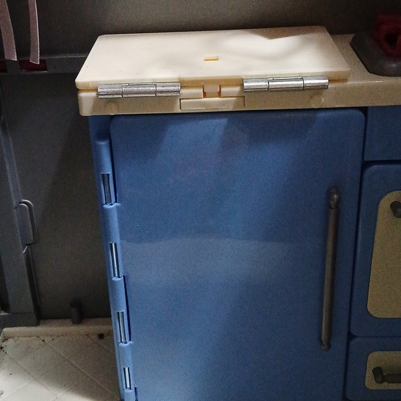 Our Generation "R.V. Seeing You" Camper - Picture 9 of 14